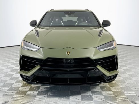 Used 2024 Lamborghini Urus S image 2