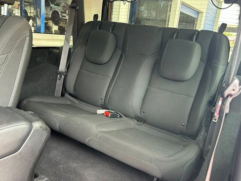 Used 2020 Jeep Wrangler Sport AWD/4WD image 14
