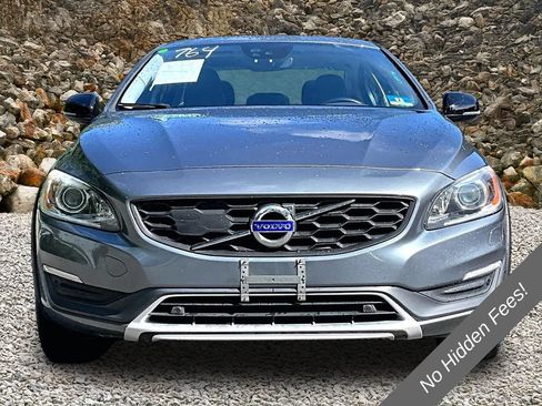 Used 2016 Volvo S60 T5 Cross Country Platinum AWD/4WD image 3