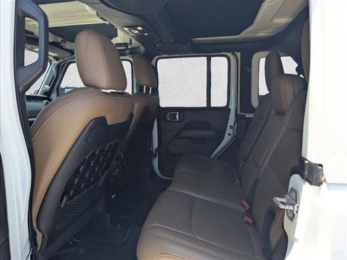 Used 2021 Jeep Wrangler Unlimited Rubicon AWD/4WD image 13