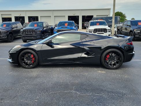 Used 2023 Chevrolet Corvette Stingray Preferred Cpe w/ Z51 Performance Package RWD image 6