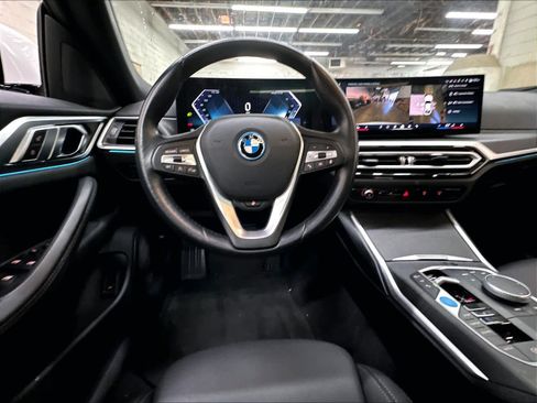 Used 2024 BMW i4 eDrive35 w/ Premium Package RWD image 7