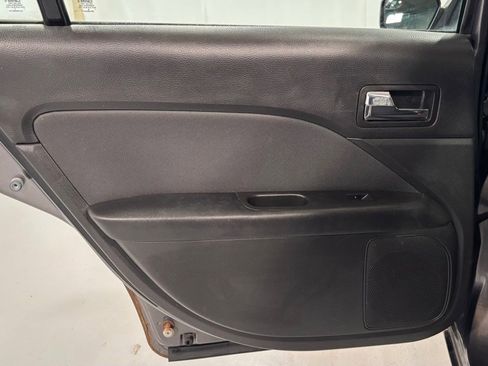 Used 2011 Ford Fusion SE w/ 201A Rapid Spec Order Code image 23