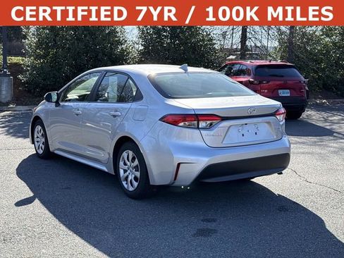 Used 2023 Toyota Corolla LE image 4