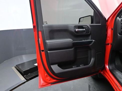 Used 2020 GMC Sierra 1500 Elevation w/ Elevation Value Package AWD/4WD image 12