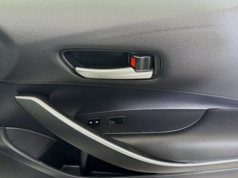 Used 2020 Toyota Corolla SE image 30