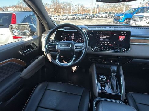 Used 2023 GMC Canyon Denali image 27