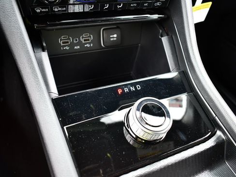 New 2026 Jeep Grand Cherokee Laredo AWD/4WD image 17