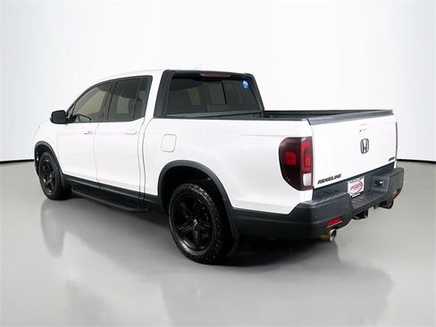 Certified 2022 Honda Ridgeline Black Edition image 16