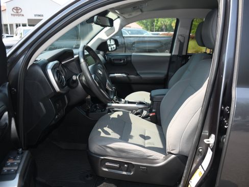 Certified 2021 Toyota Tacoma SR5 RWD image 7