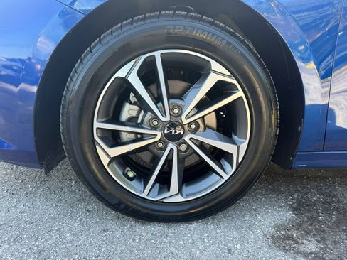 Used 2022 Kia Forte LXS FWD image 19