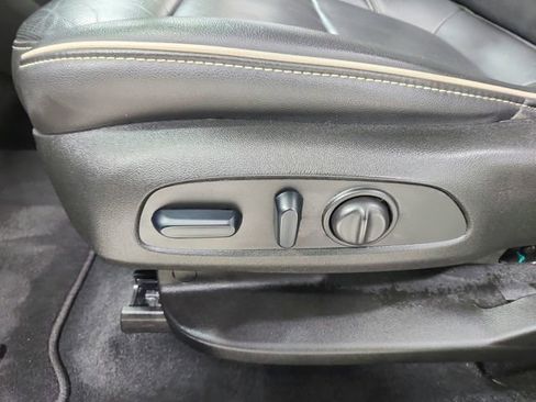 Used 2023 Chevrolet Traverse Premier image 20