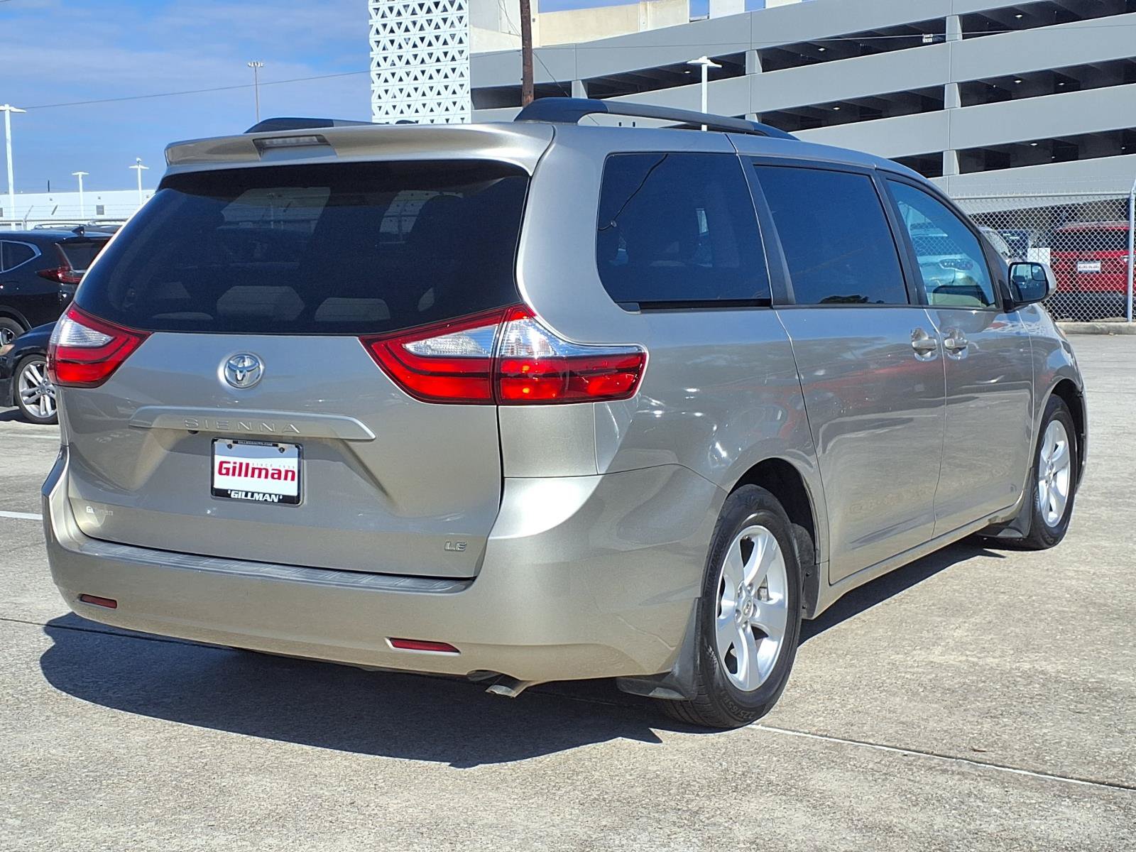 Used 2016 Toyota Sienna LE FWD image 24