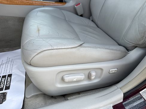 Used 2006 Toyota Avalon XLS FWD image 12