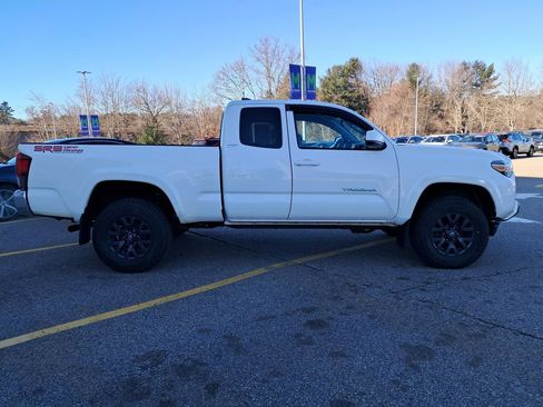 Used 2021 Toyota Tacoma SR5 image 6