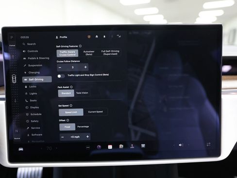 Used 2022 Tesla Model S Standard Range AWD/4WD image 59