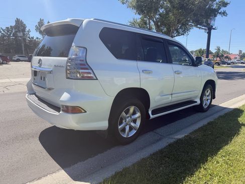Used 2014 Lexus GX 460 AWD/4WD image 6