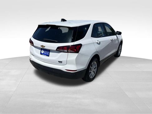 Used 2024 Chevrolet Equinox LS AWD/4WD image 7