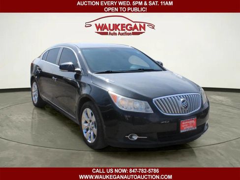 Used 2010 Buick LaCrosse CXL image 2