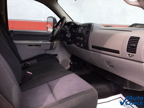 Used 2013 Chevrolet Silverado 3500 W/T w/ Snow Plow Prep Package image 40