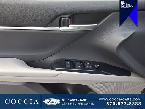 Used 2019 Toyota Camry LE image 12