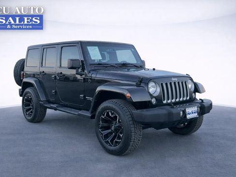 Used 2018 Jeep Wrangler Unlimited Sahara w/ Connectivity Group image 1