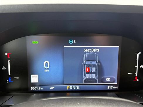 Used 2026 Ford Maverick Lariat w/ 4K Tow Package AWD/4WD image 9