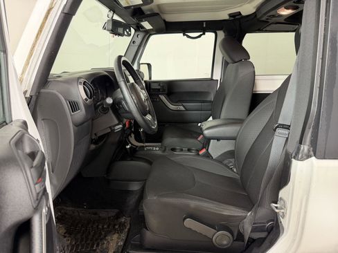 Used 2016 Jeep Wrangler Sport AWD/4WD image 2