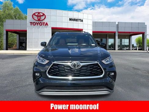 New 2026 Toyota Highlander Platinum image 24