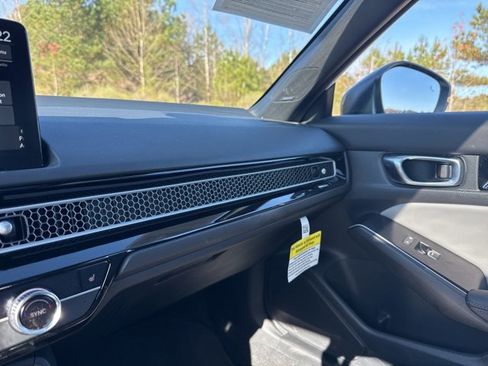 Used 2025 Honda Civic Sport Touring image 24
