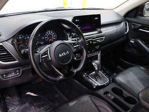 Used 2022 Kia Seltos SX image 23
