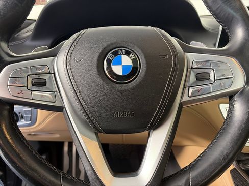 Used 2017 BMW 750i xDrive AWD/4WD image 16