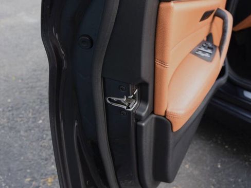 Used 2017 BMW 530i xDrive image 29