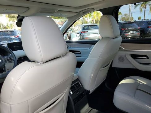 Used 2024 MAZDA CX-90 3.3 Turbo w/ Premium Plus Pkg image 12