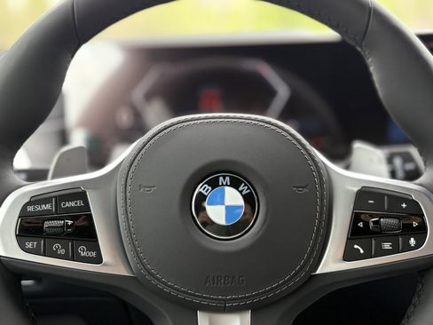 Used 2026 BMW X7 xDrive40i w/ M Sport Package image 12