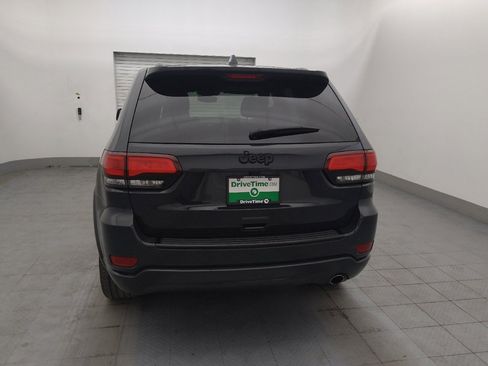 Used 2017 Jeep Grand Cherokee Altitude image 6