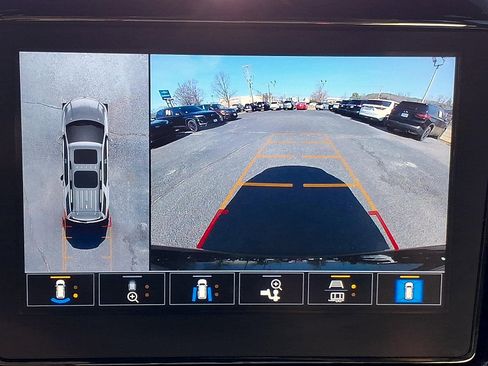 Certified 2023 Chevrolet Traverse RS w/ LPO, Floor Liner Package image 18