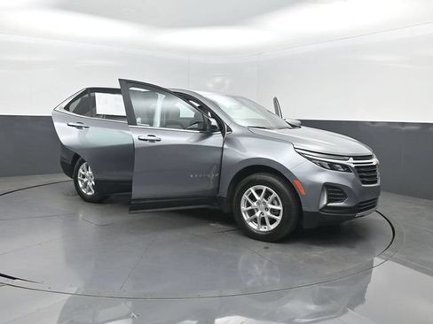 Used 2023 Chevrolet Equinox LT FWD image 44