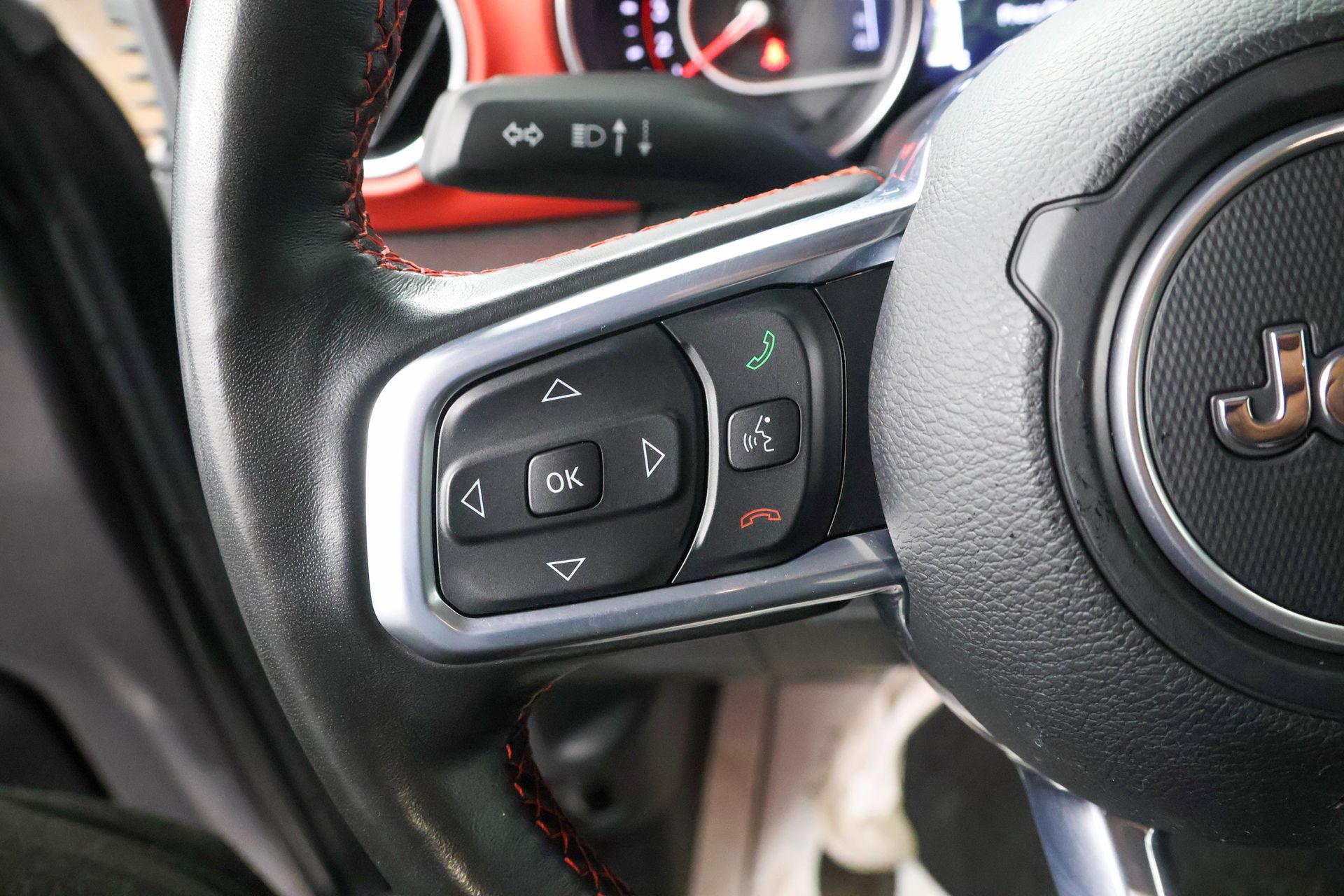 Used 2020 Jeep Wrangler Unlimited Rubicon w/ Cold Weather Group AWD/4WD image 19