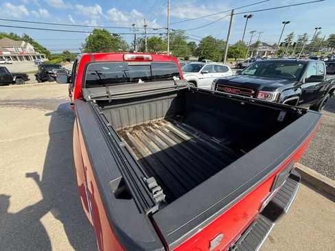 Used 2018 GMC Canyon SLE w/ SLE Convenience Package AWD/4WD image 8
