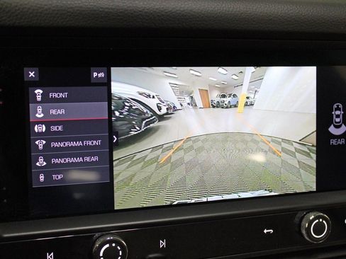 Used 2025 Porsche Macan w/ Premium Package Plus image 30