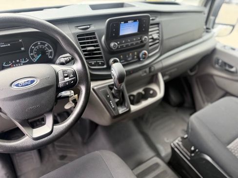 Used 2025 Ford Transit 250 Low Roof w/ Exterior Upgrade Package RWD image 18