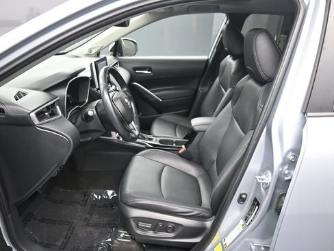 Certified 2023 Toyota Corolla Cross XLE w/ Convenience Package AWD/4WD image 19