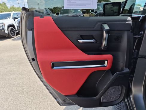 Used 2026 GMC Hummer EV 3X AWD/4WD image 34