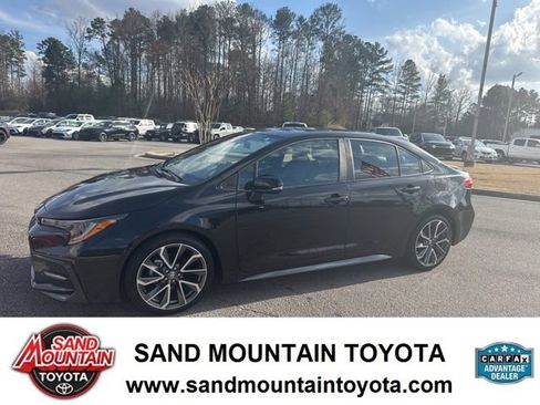 Used 2022 Toyota Corolla XSE image 6