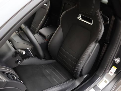 Used 2022 Jaguar F-TYPE R-Dynamic image 24