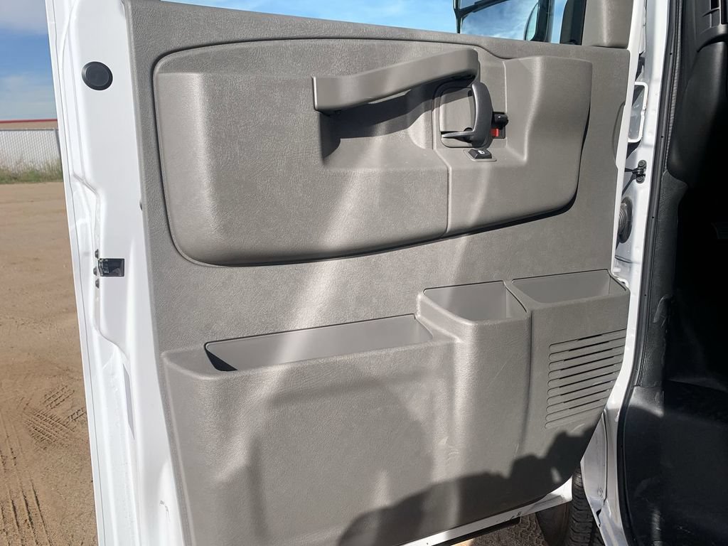 New 2026 Chevrolet Express 3500 w/ Power Convenience Package RWD image 20