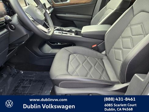 Certified 2024 Volkswagen Atlas SE image 23