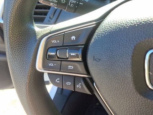 Used 2018 Honda Accord EX image 20