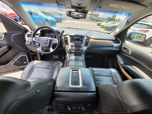 Used 2020 GMC Yukon XL Denali AWD/4WD image 21